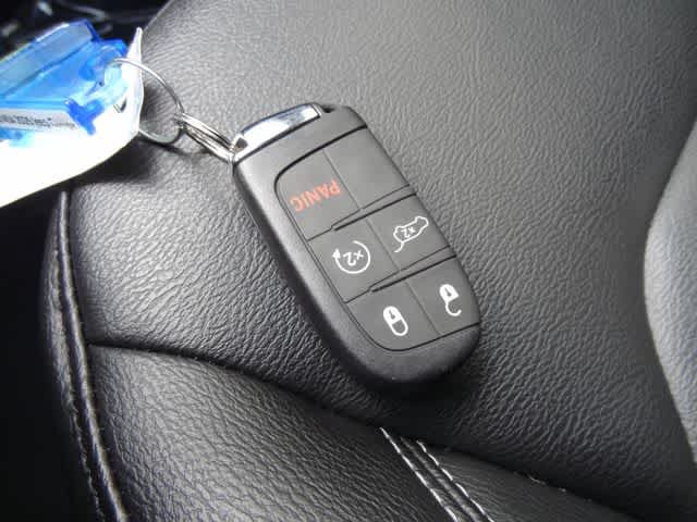 Used 2026 Jeep Compass Limited w/ Sun, Sound & Navigation Group AWD/4WD image 47