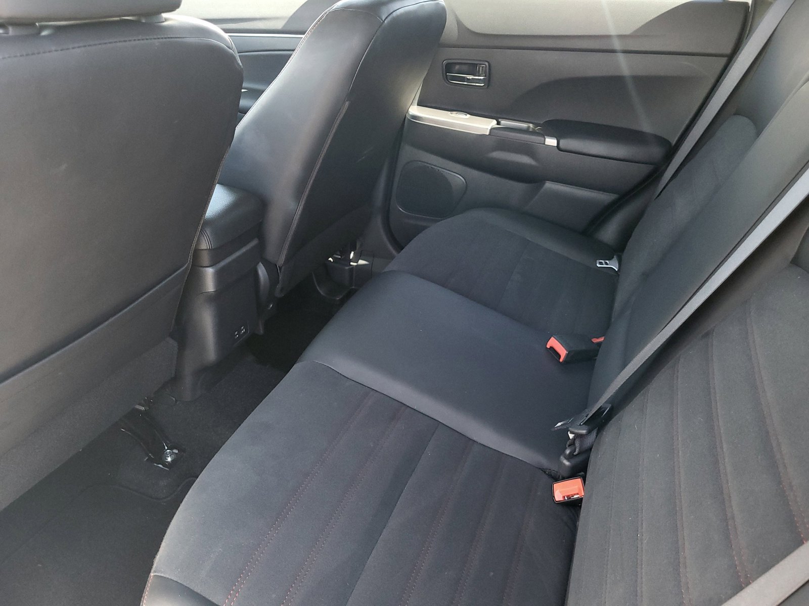 Used 2025 Mitsubishi Outlander Sport AWD image 29