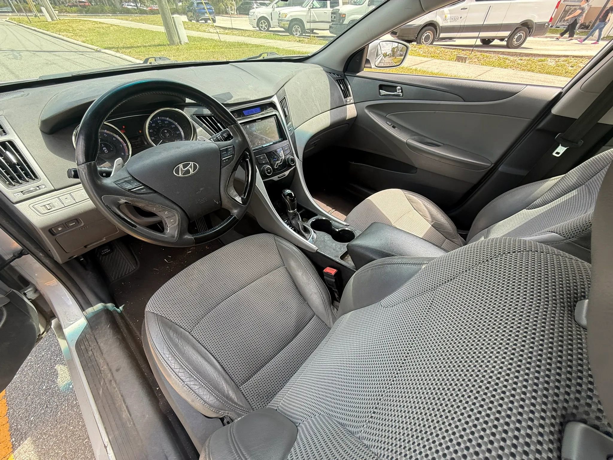 Used 2011 Hyundai Sonata SE FWD image 11