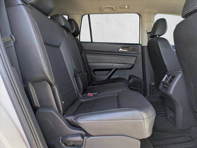 Used 2023 Volkswagen Atlas SEL AWD/4WD image 19