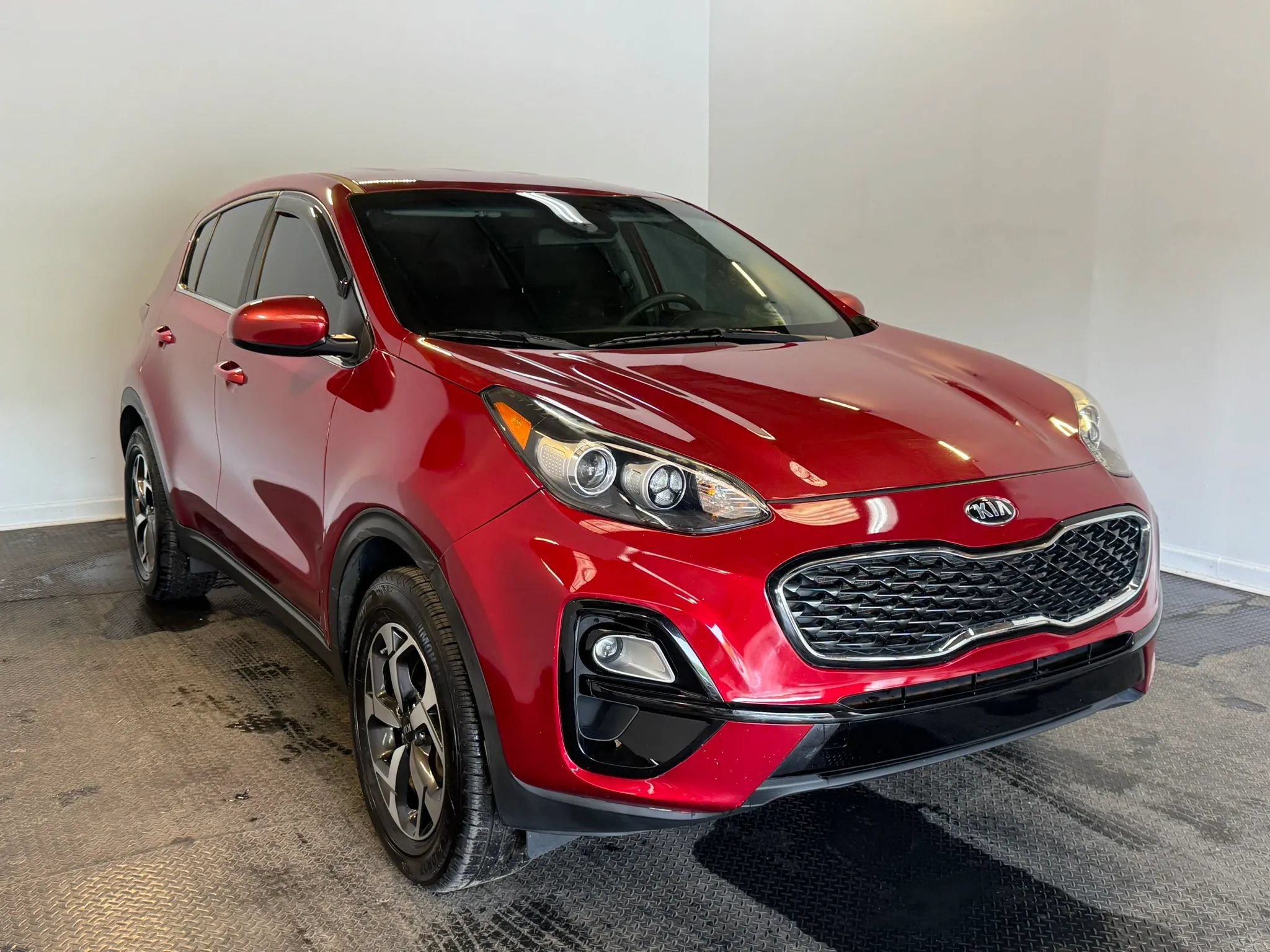 Used 2020 Kia Sportage LX AWD/4WD image 3