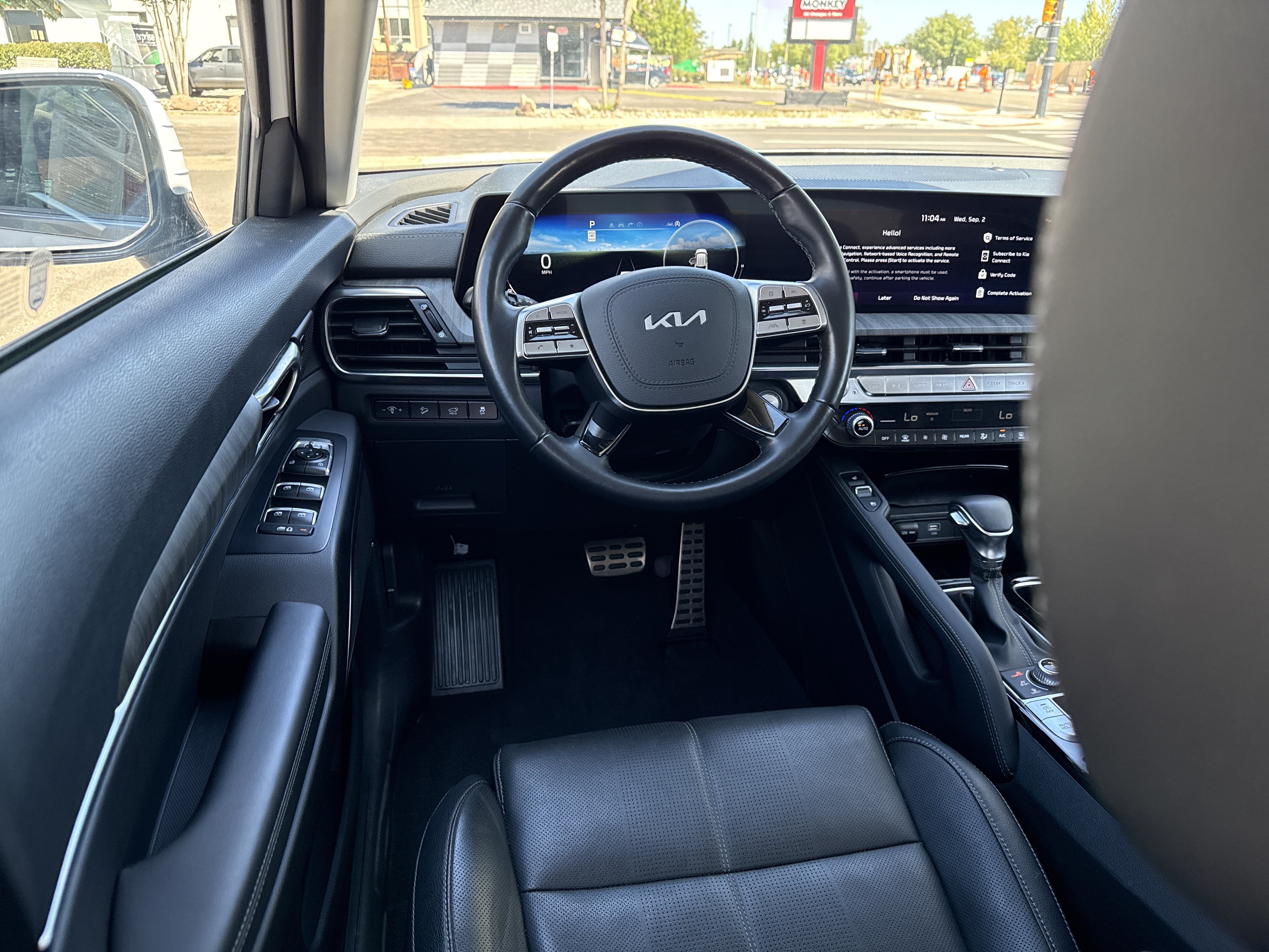 Used 2024 Kia Telluride SX AWD/4WD image 11