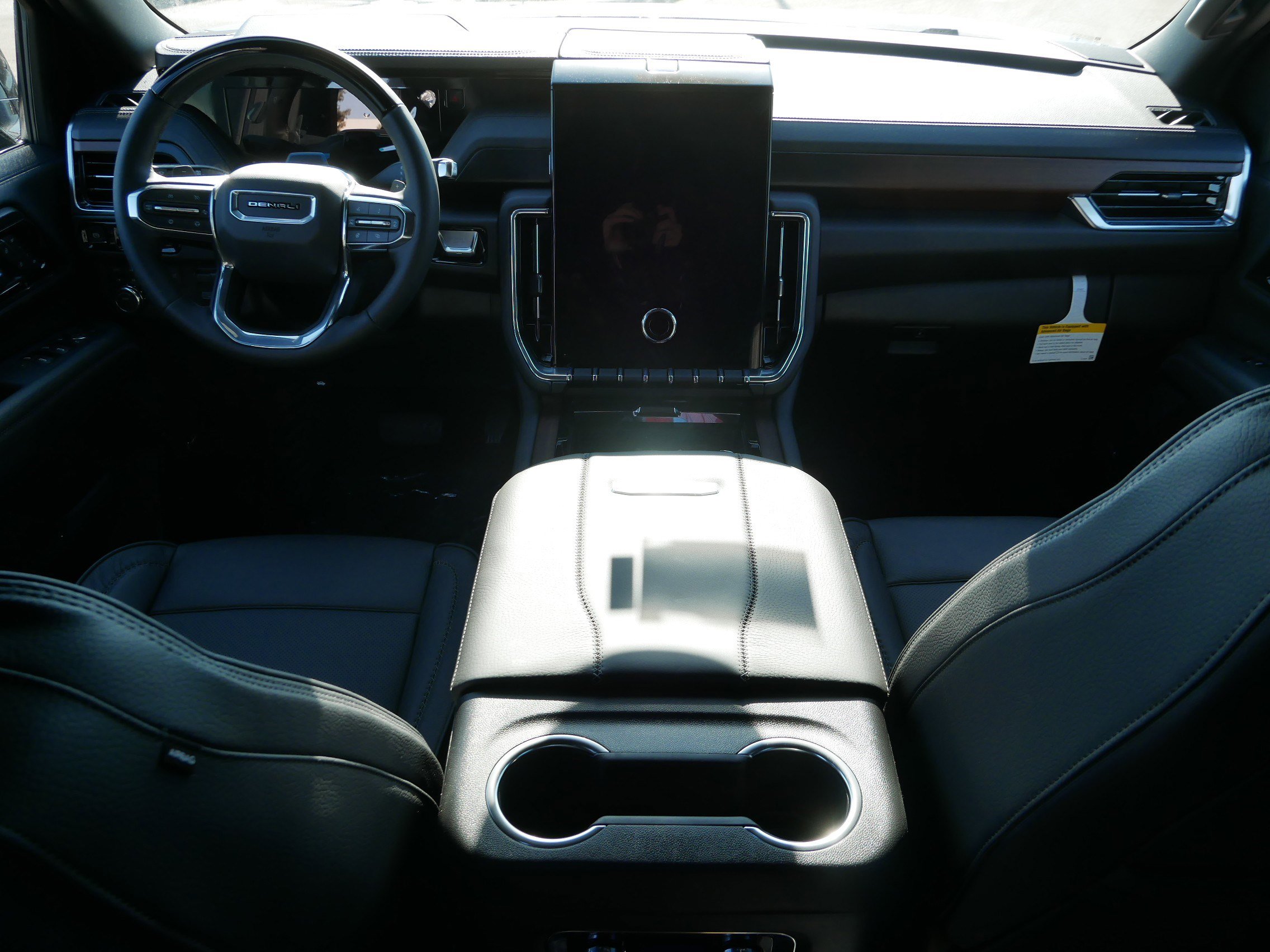 New 2026 GMC Yukon XL Denali w/ Denali Reserve Package image 6