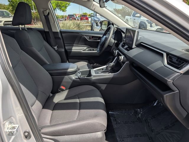 Used 2024 Toyota RAV4 LE image 30