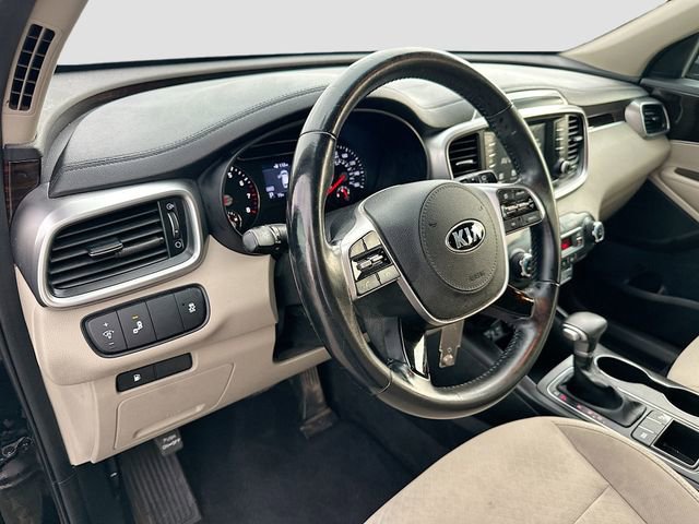 Used 2020 Kia Sorento LX w/ LX I4 Convenience Package image 9