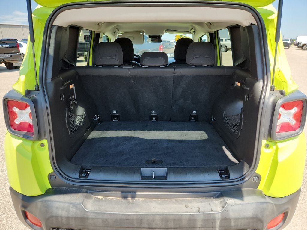 Certified 2017 Jeep Renegade Altitude FWD image 16