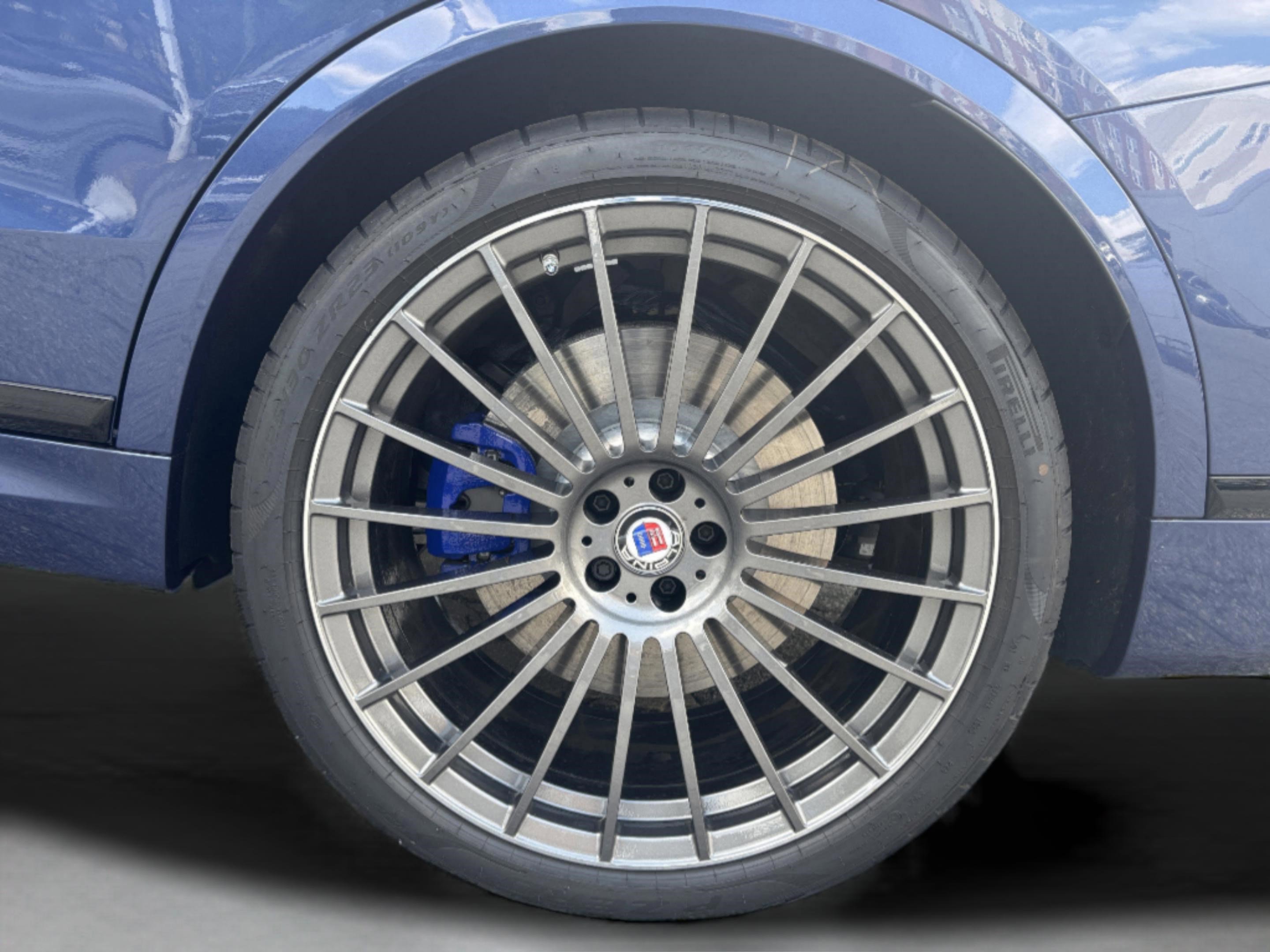 New 2026 BMW ALPINA XB7 image 7