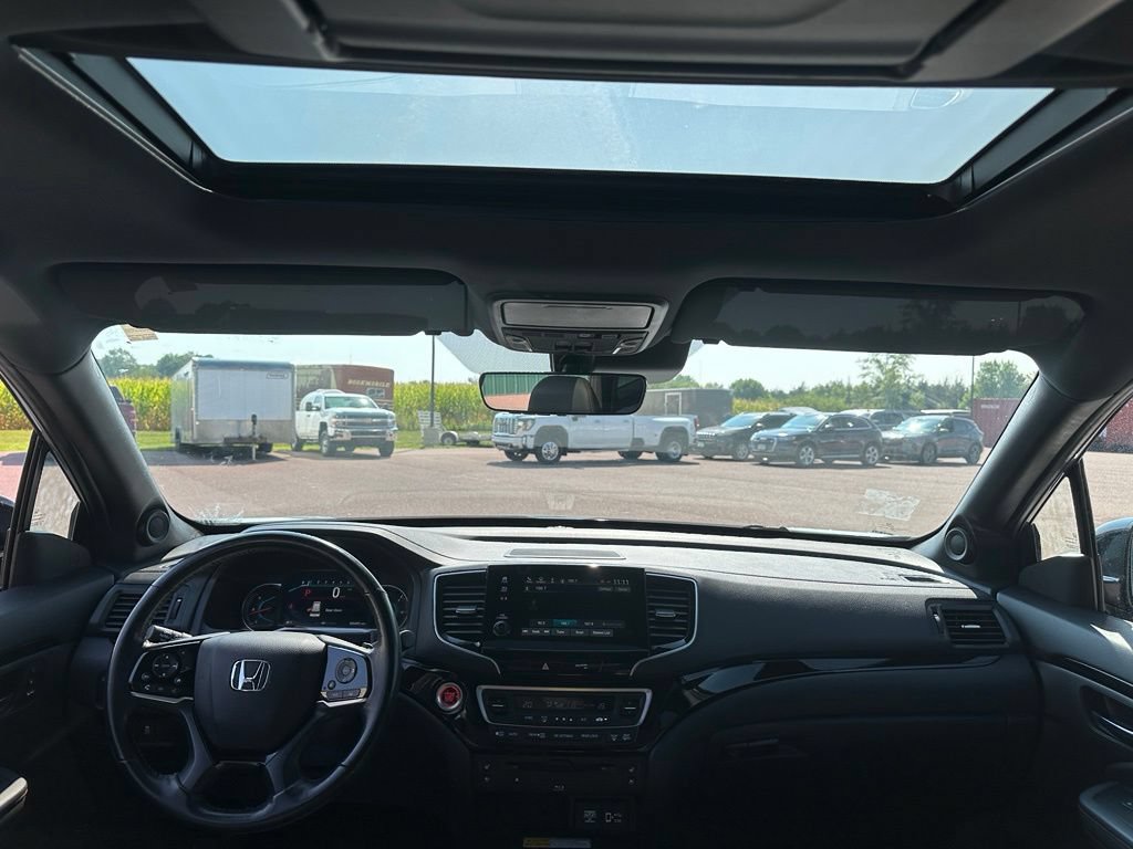 Used 2022 Honda Pilot Black Edition image 28