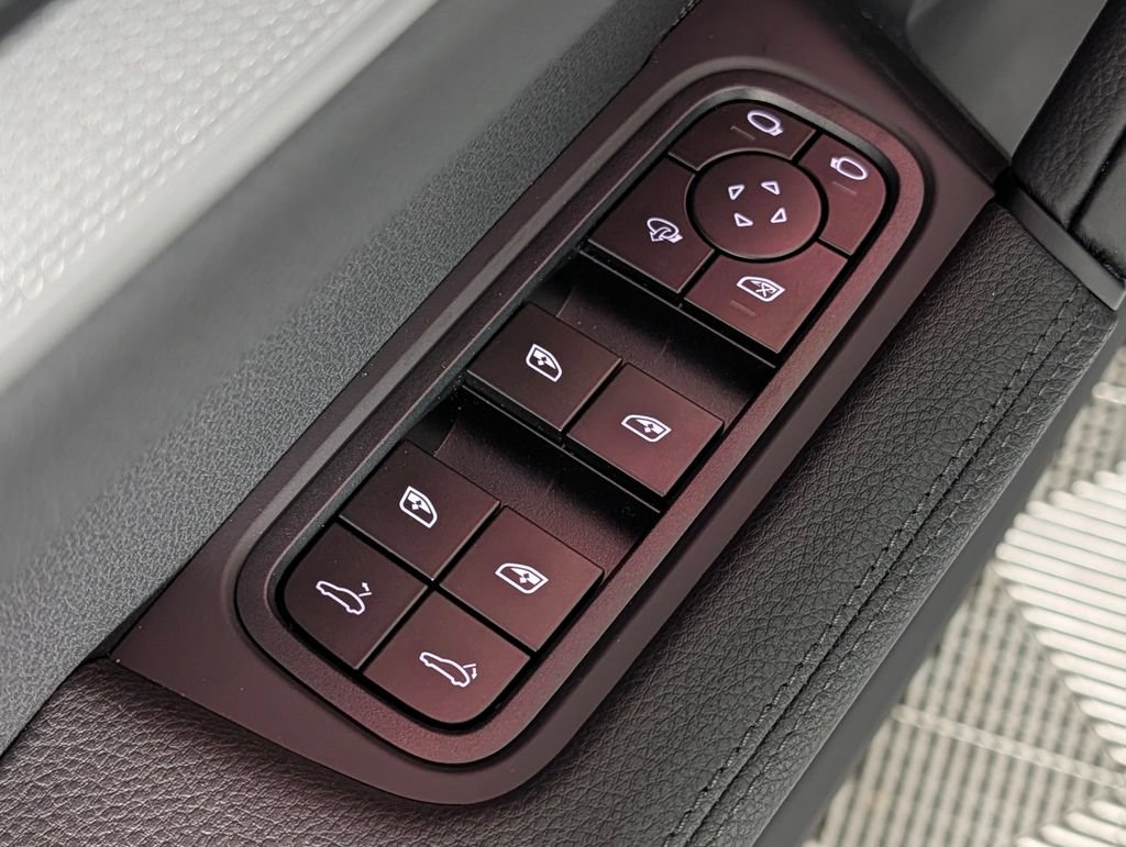 New 2026 Porsche Cayenne S AWD/4WD image 27