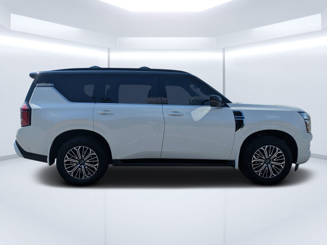 Used 2025 Nissan Armada Platinum w/ Convenience Package RWD image 2