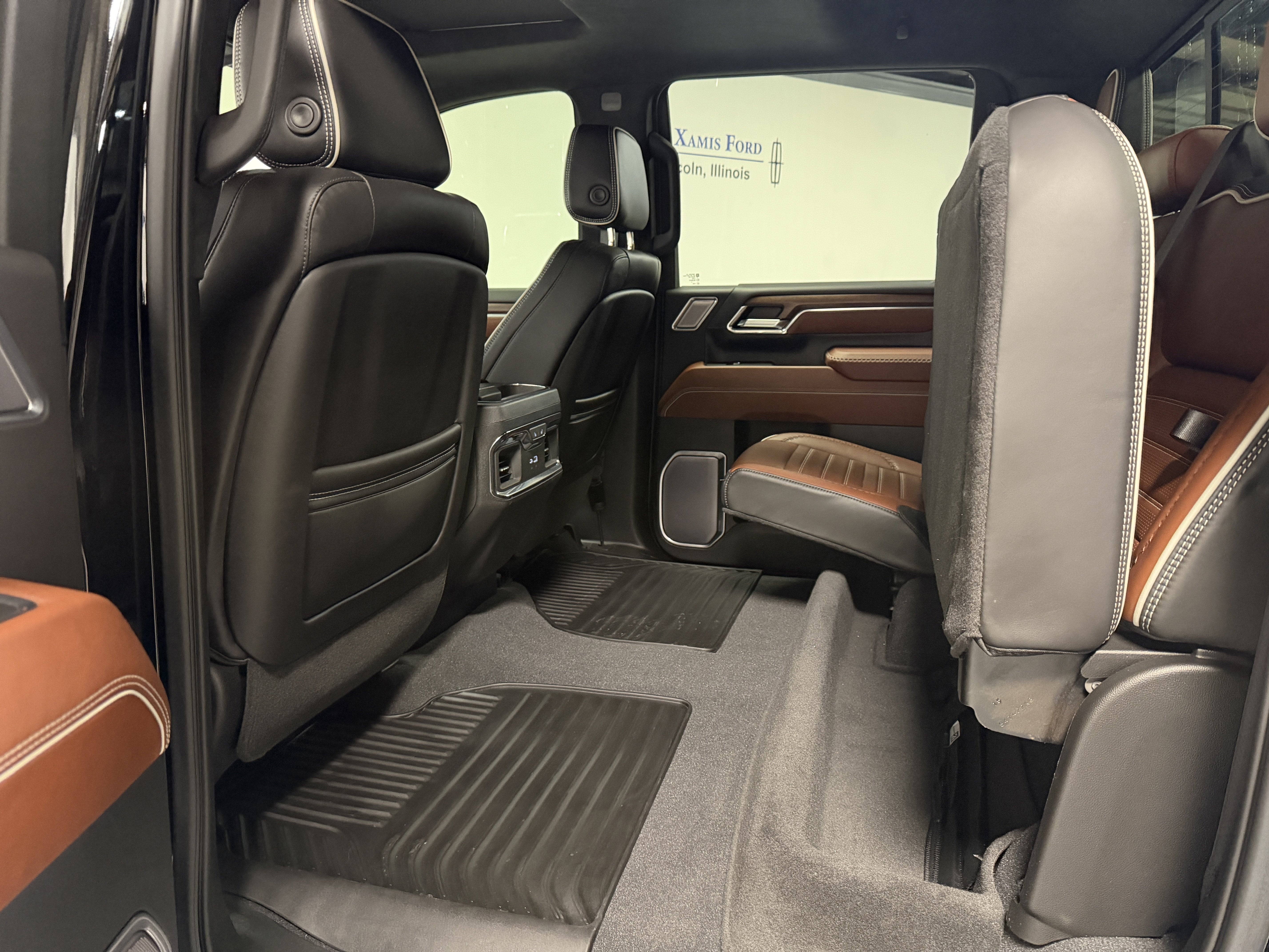 Used 2024 GMC Sierra 2500 Denali Ultimate image 26