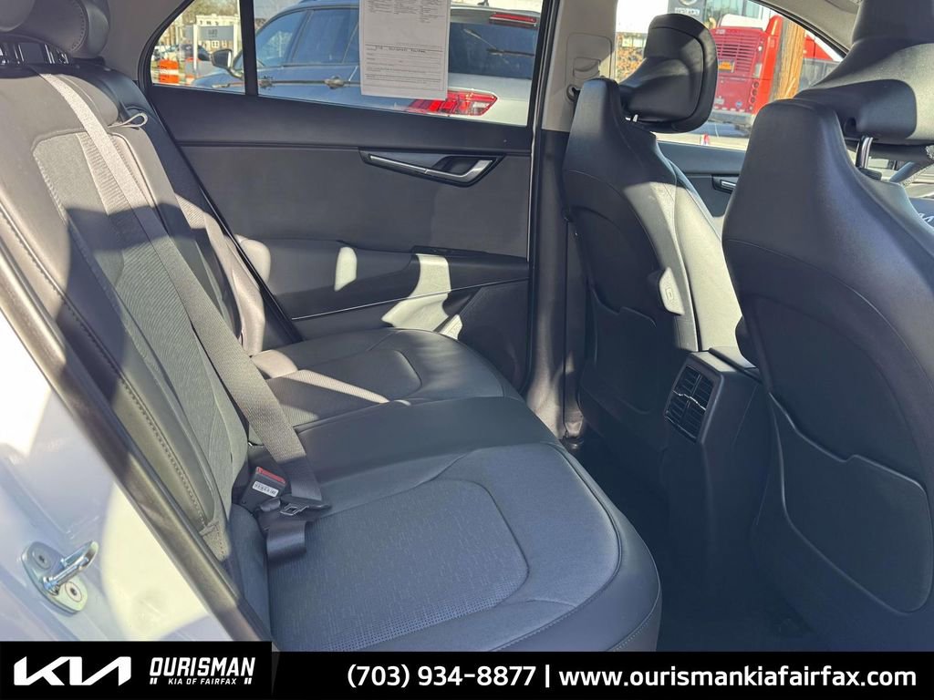 Used 2023 Kia Niro Wave w/ Wave Preserve Package image 28