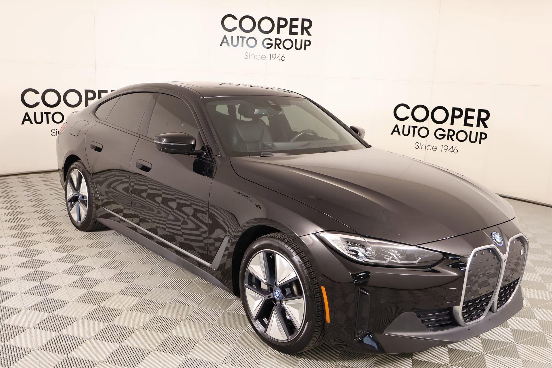Used 2023 BMW i4 eDrive35 w/ Premium Package image 1
