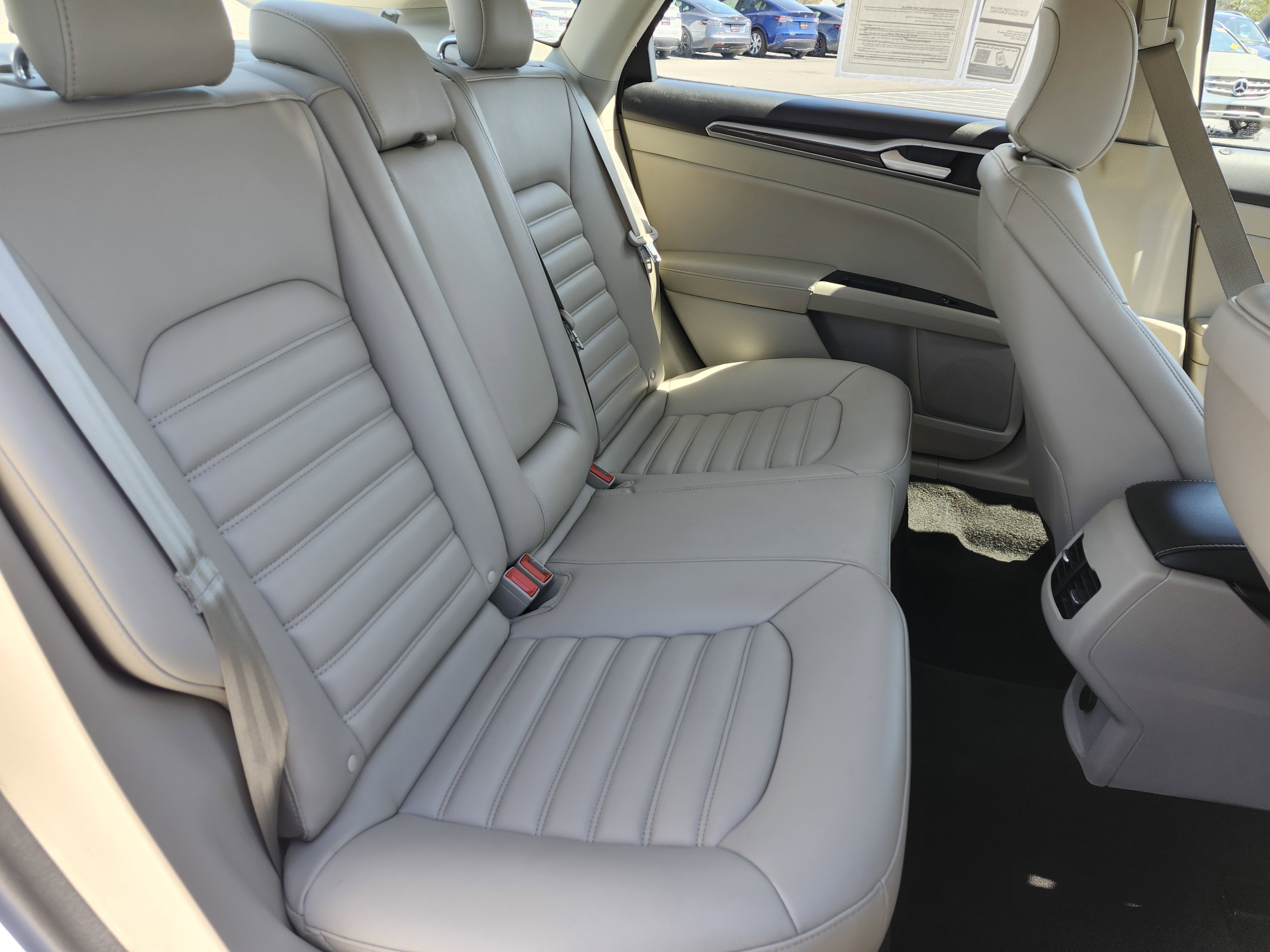 Used 2020 Ford Fusion SEL image 20