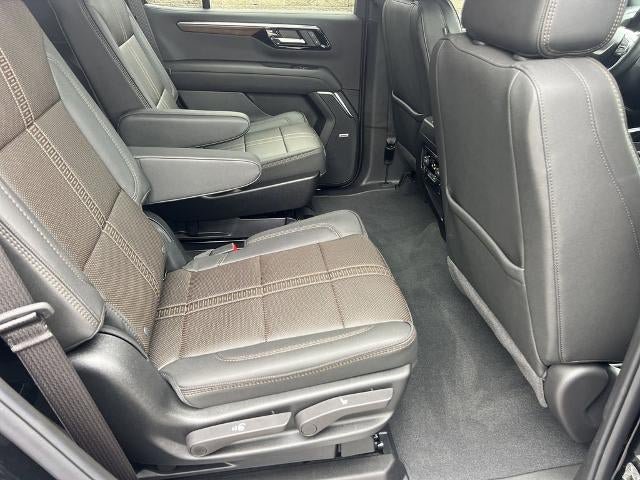 Used 2026 Chevrolet Tahoe High Country AWD/4WD image 18