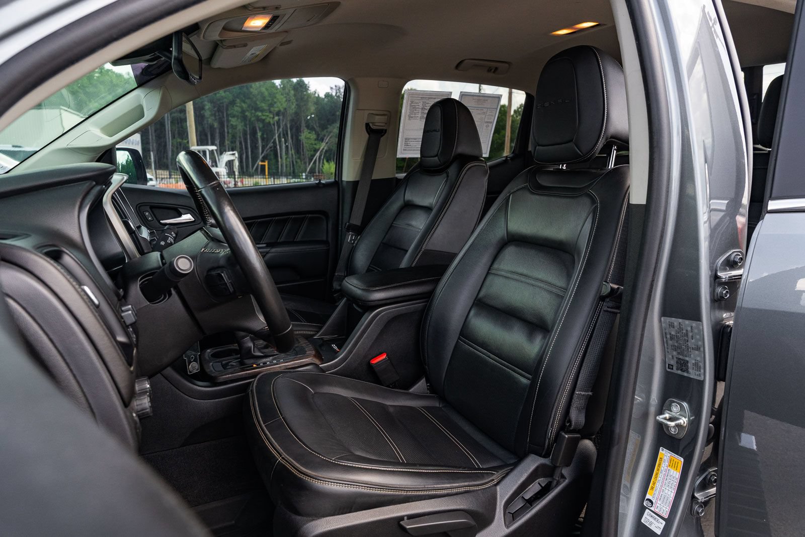 Used 2021 GMC Canyon Denali AWD/4WD image 19