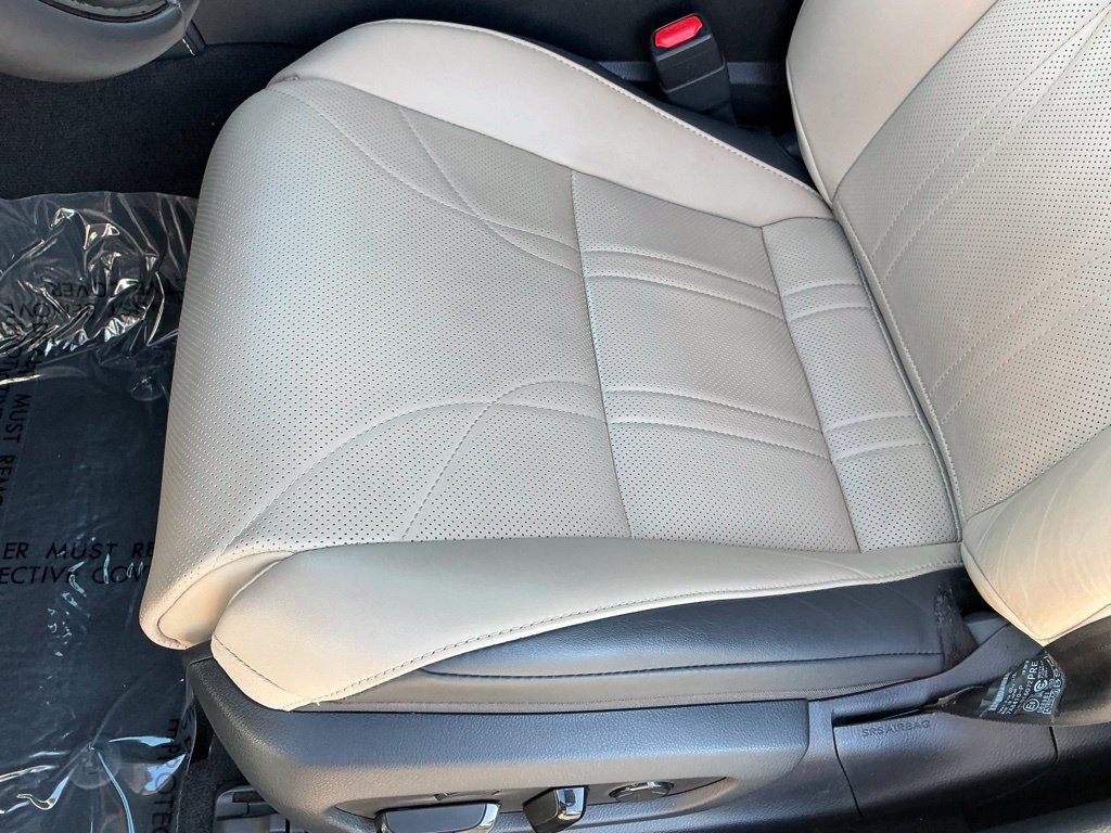 Used 2019 Lexus ES 300h FWD image 18