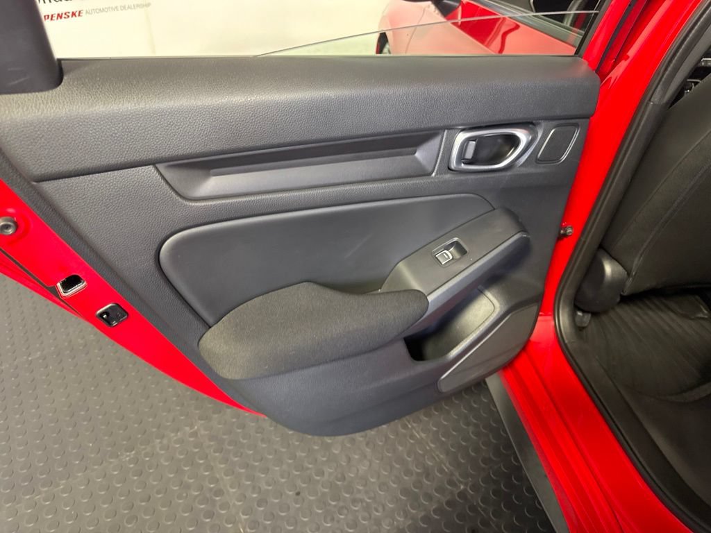 Used 2023 Honda Civic Sport image 12