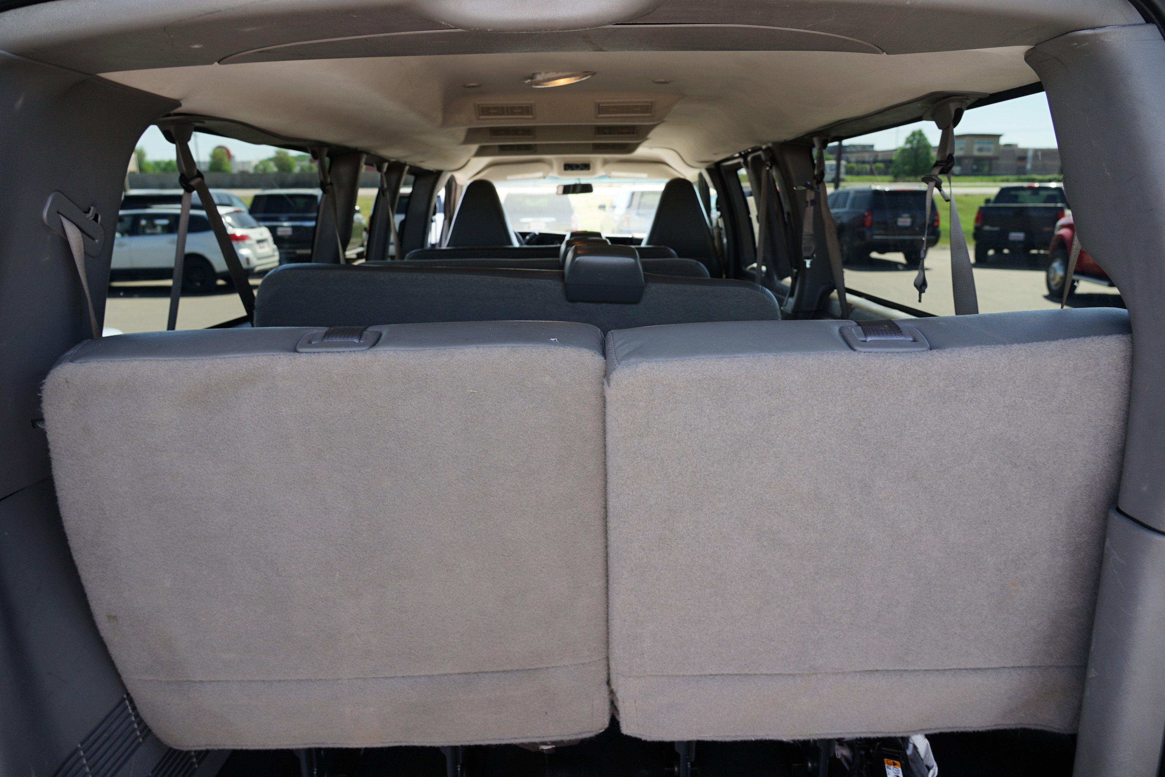 Used 2020 GMC Savana 3500 LS image 26