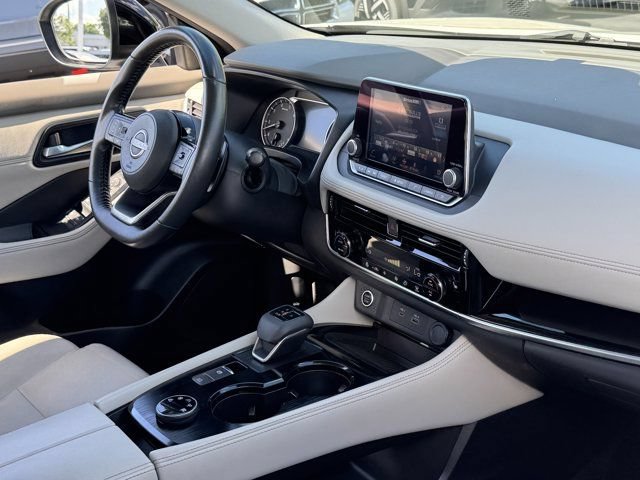 Used 2023 Nissan Rogue SL AWD/4WD image 17