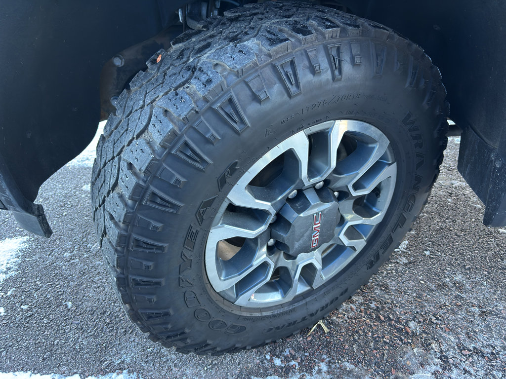 Used 2024 GMC Sierra 3500 SLE w/ SLE Convenience Package image 38