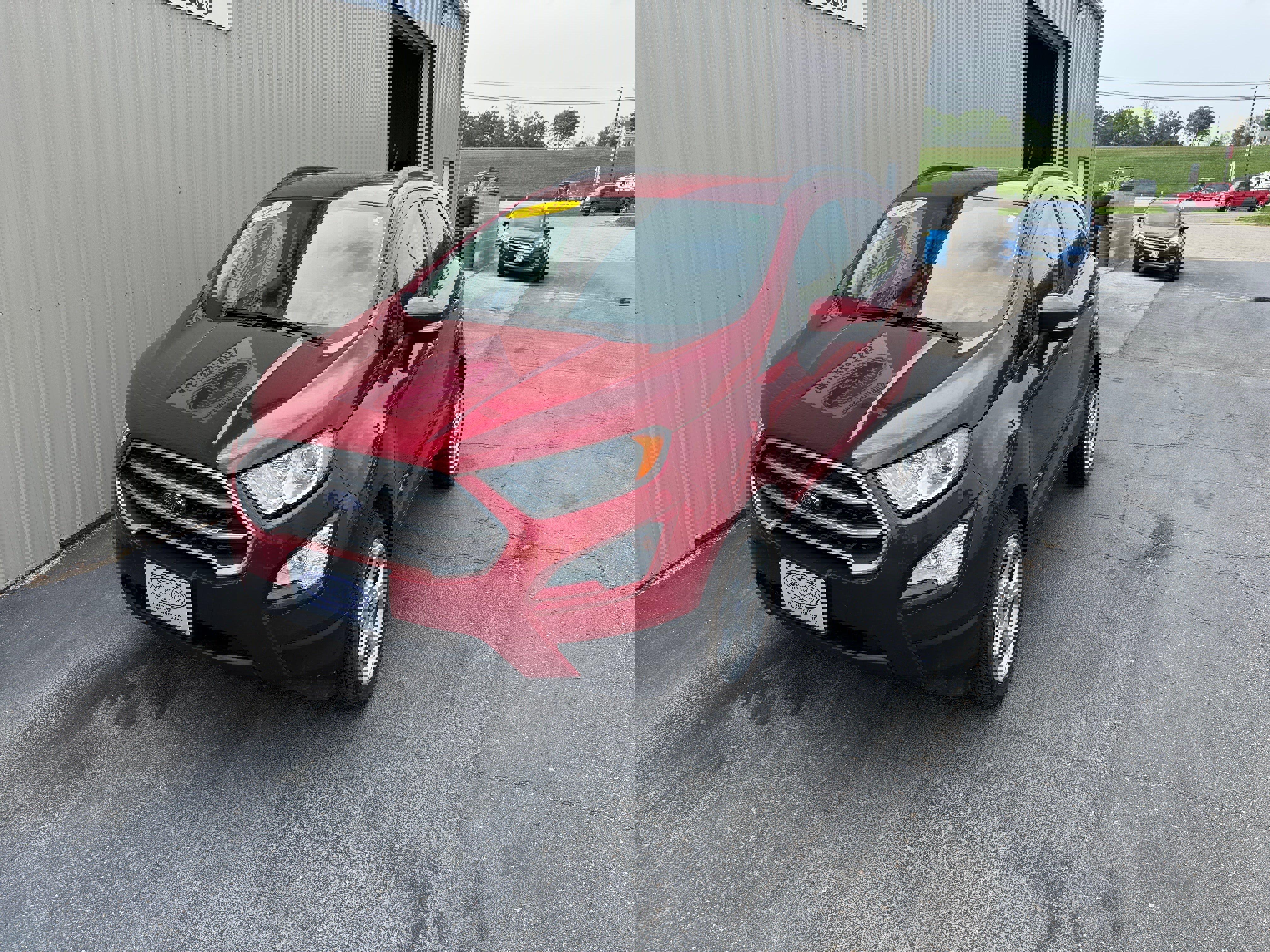 Used 2021 Ford EcoSport SE w/ SE Appearance Package image 2