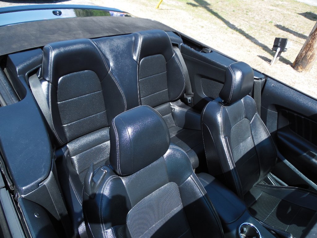 Used 2016 Ford Mustang Premium image 12