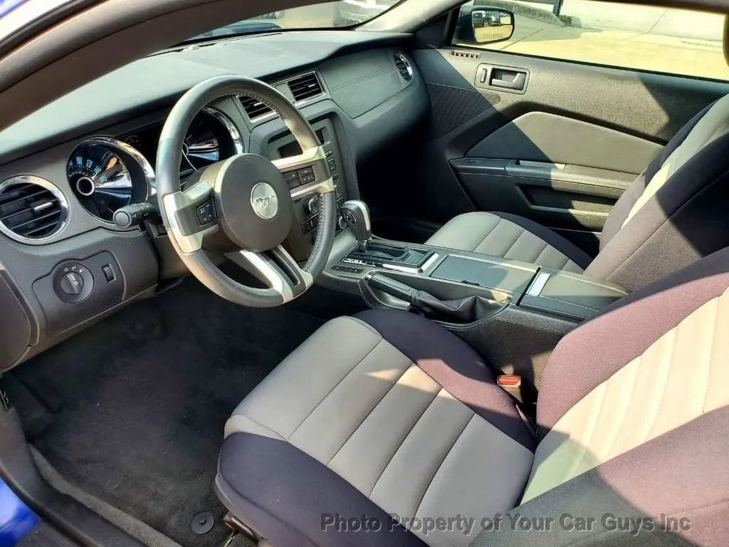 Used 2013 Ford Mustang Coupe image 15