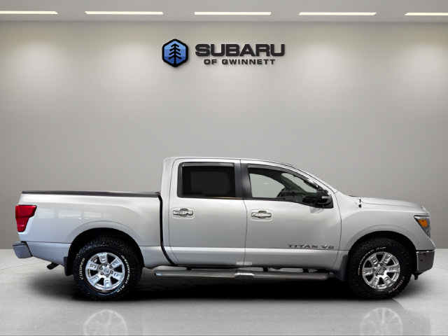 Used 2019 Nissan Titan SV AWD/4WD image 6