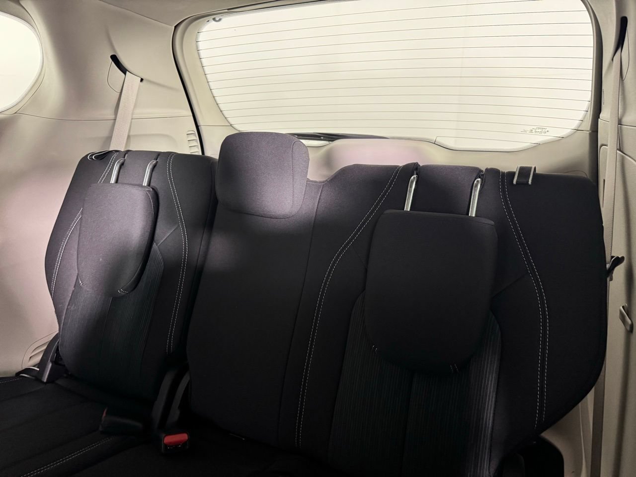 Used 2023 Chrysler Voyager LX FWD image 29
