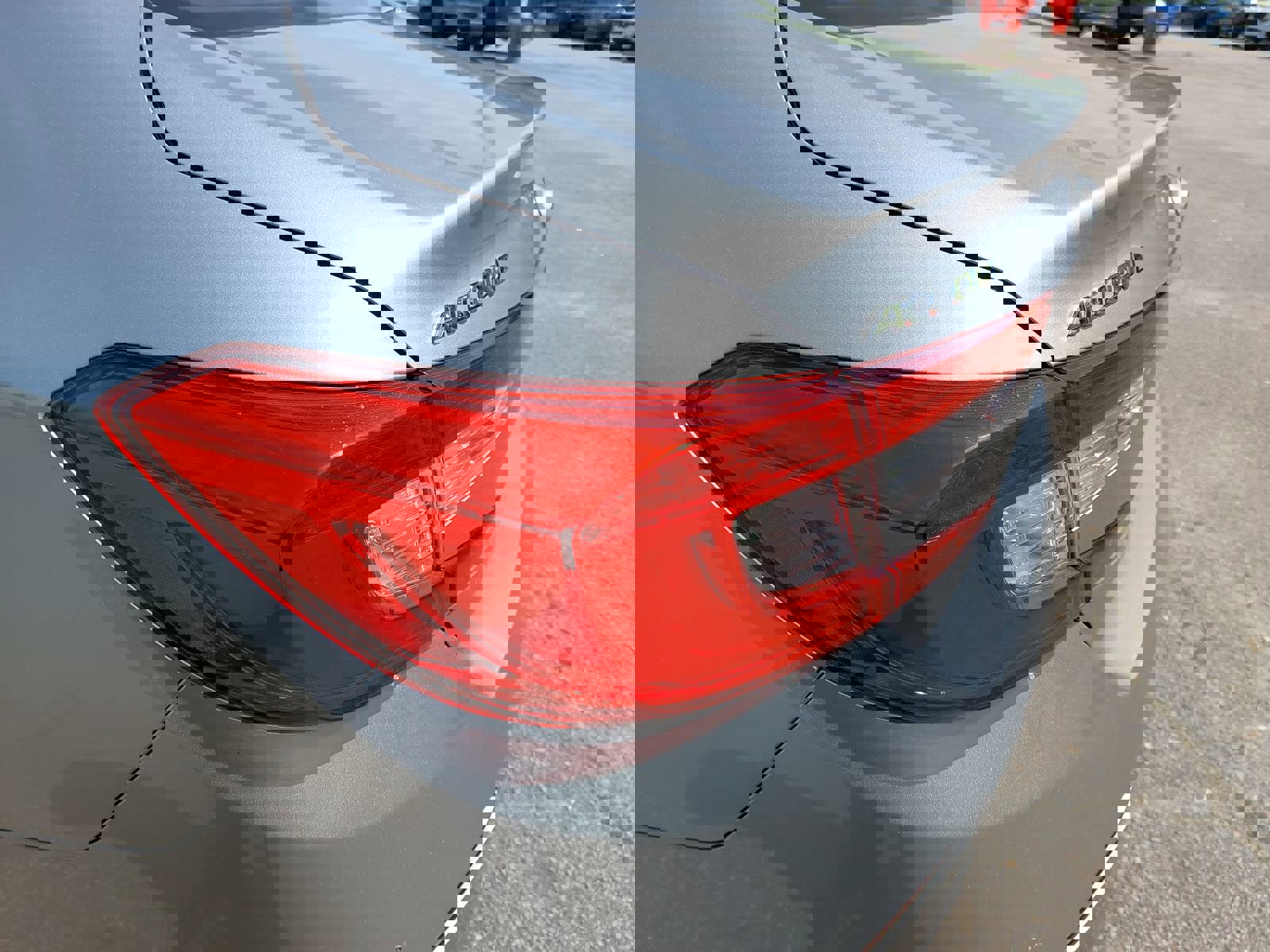 Used 2018 Honda Accord EX-L image 34