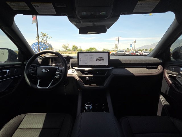 New 2026 Ford Explorer Platinum w/ LUX Leather Package AWD/4WD image 34