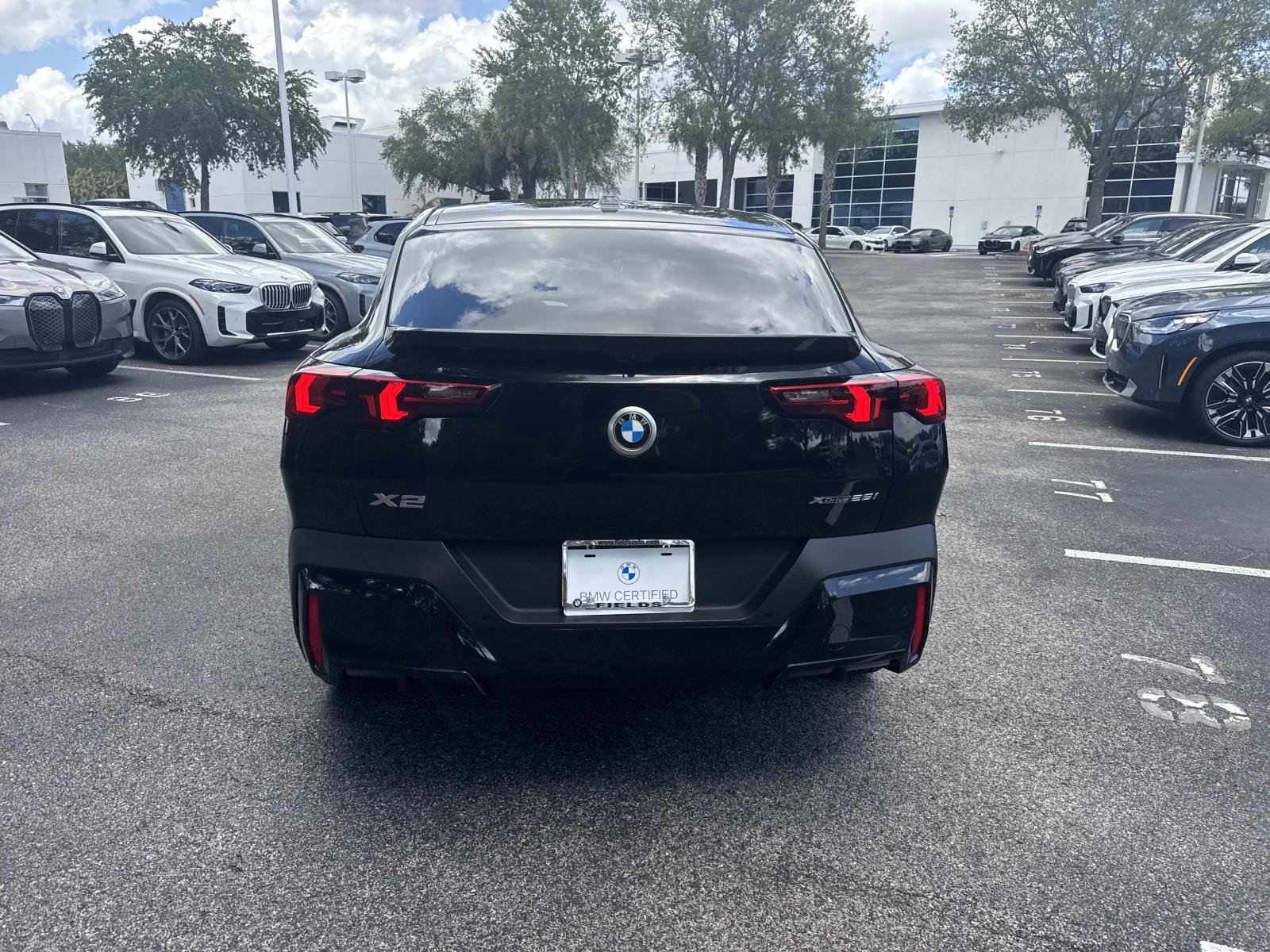 Used 2025 BMW X2 xDrive28i w/ Convenience Package AWD/4WD image 4