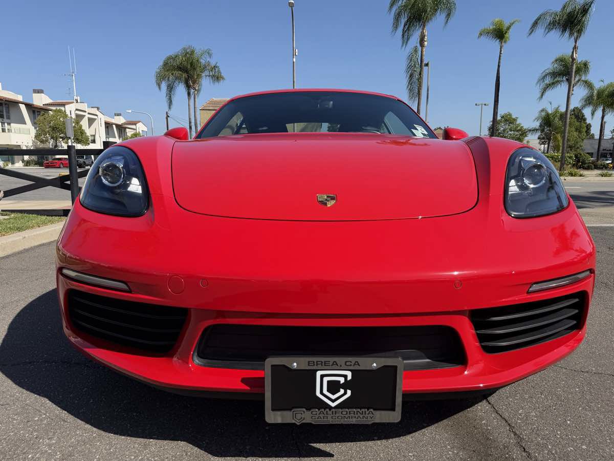 Used 2019 Porsche 718 Cayman RWD image 12