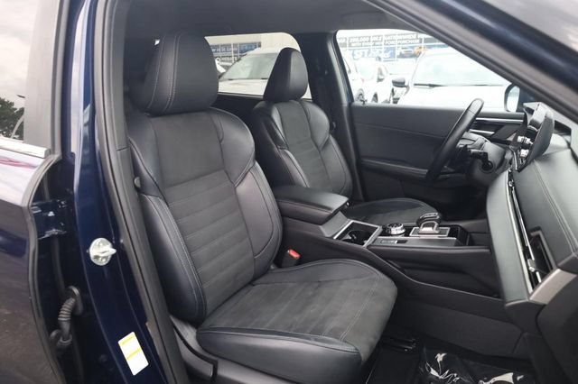 Used 2024 Mitsubishi Outlander SE FWD image 21