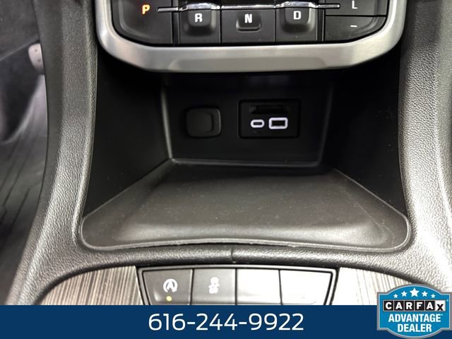 Used 2021 GMC Acadia SLT w/ Premium Package image 16