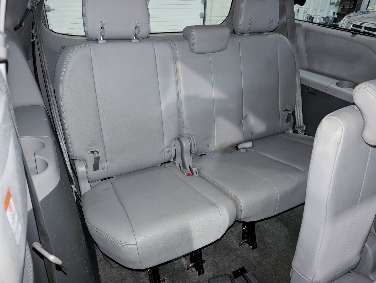 Used 2017 Toyota Sienna XLE Premium image 30