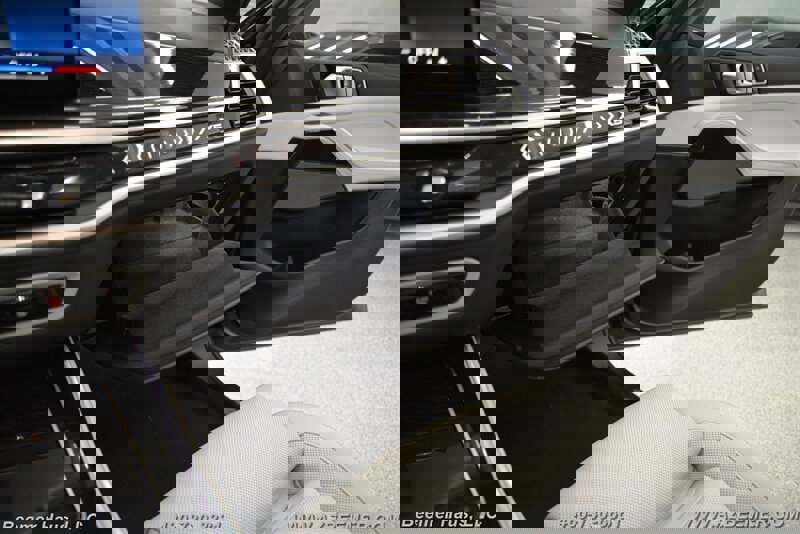 Used 2024 BMW X5 xDrive40i w/ M Sport Package image 35