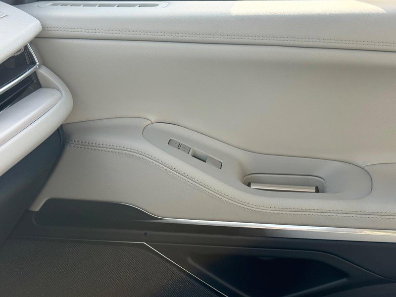 New 2026 Lincoln Navigator L Reserve w/ Jet Appearance Package image 18