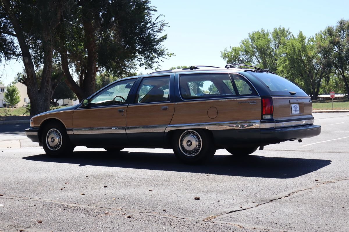 Used 1996 Buick Roadmaster Estate RWD image 7