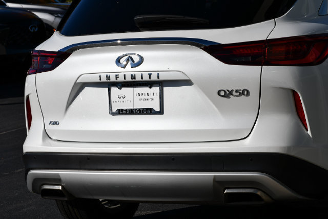 Used 2023 INFINITI QX50 Luxe AWD/4WD image 28