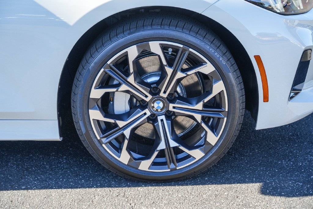 New 2026 BMW 330i Sedan w/ Convenience Package RWD image 9