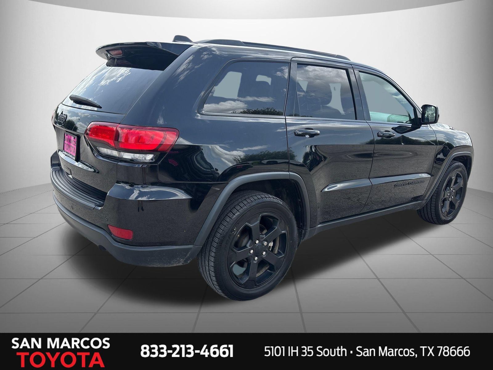 Used 2021 Jeep Grand Cherokee Freedom Edition RWD image 5