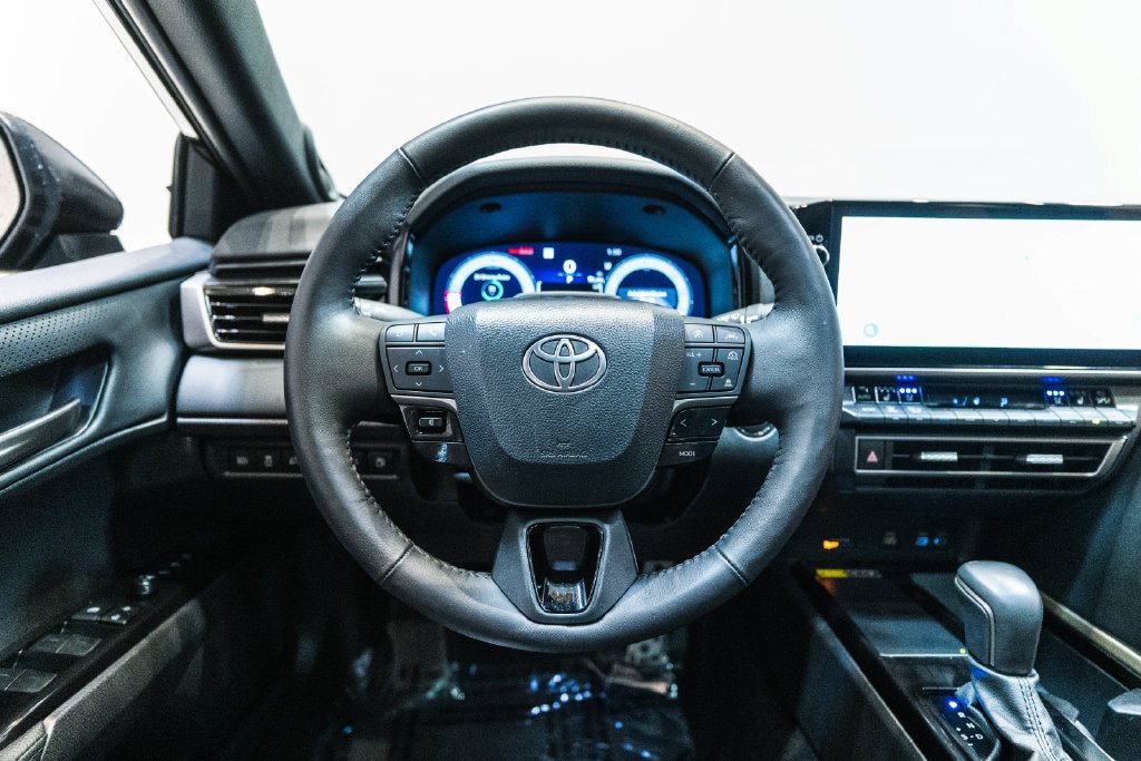 Used 2026 Toyota Camry XSE w/ Premium Plus Package FWD image 16