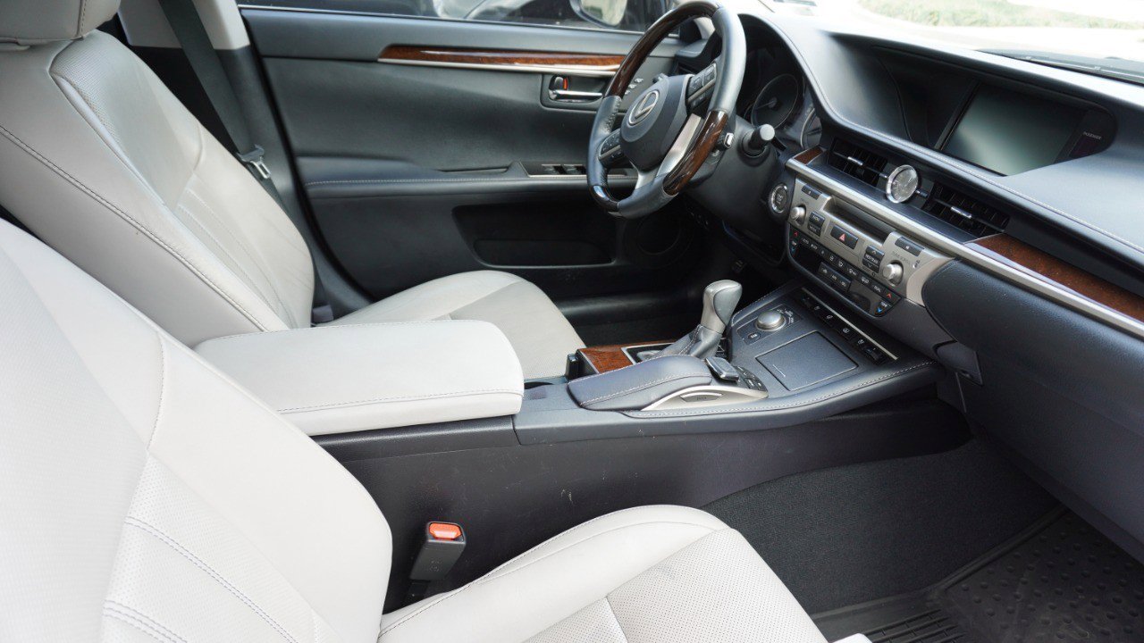 Used 2017 Lexus ES 350 image 8
