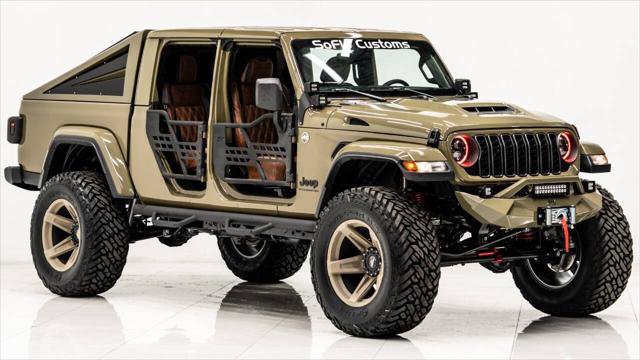 Used 2025 Jeep Gladiator Sport image 3