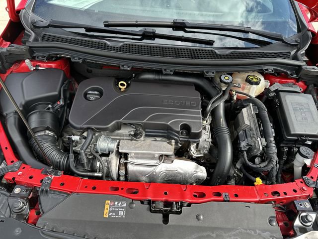 Used 2018 Chevrolet Cruze LT w/ Convenience Package image 20