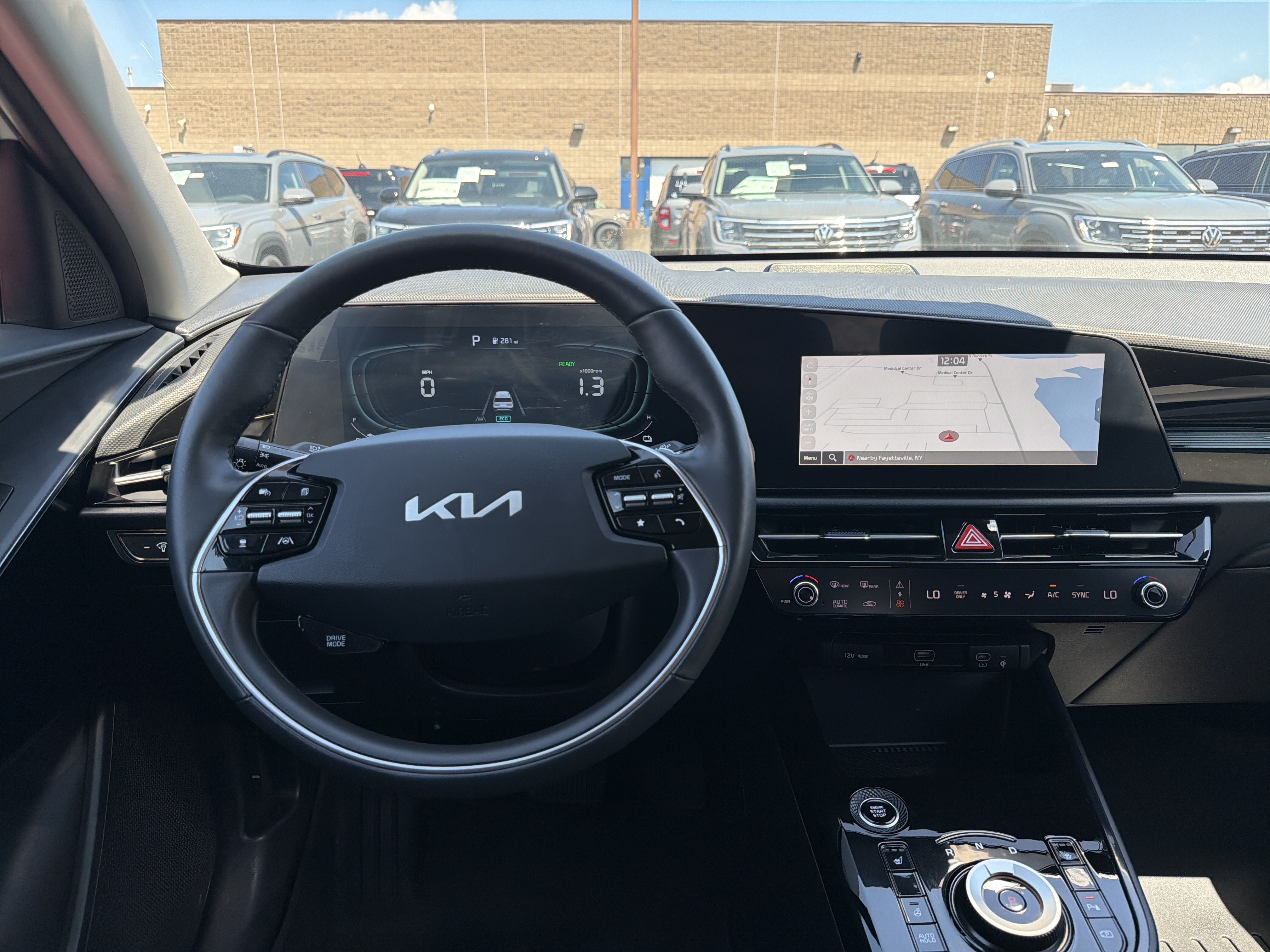 Used 2024 Kia Niro EX w/ EX Cold Weather Package FWD image 11