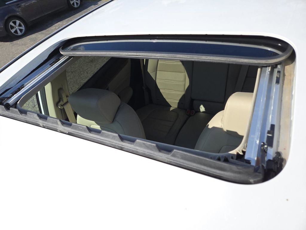 Used 2022 Honda CR-V EX-L image 3