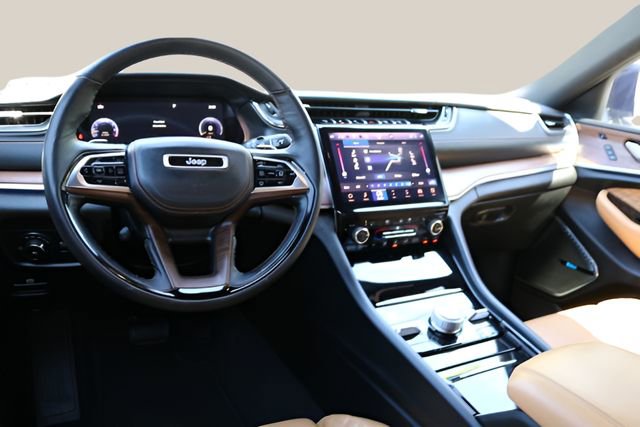 Used 2023 Jeep Grand Cherokee Summit w/ MOPAR Finishing Package image 15